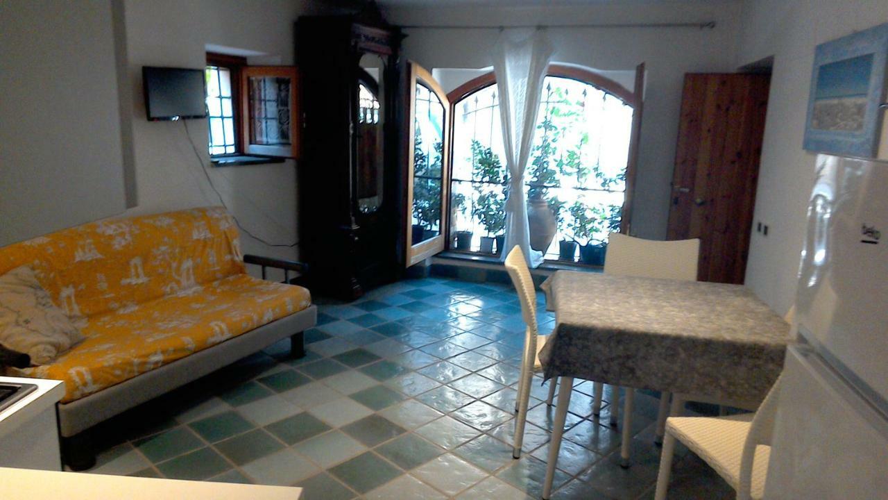 Le Stanze Di Mamma Pia Casal Velino Exterior foto